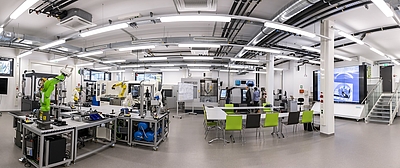 Die Pilotfabrik an der TU Graz bietet Einblicke und Beispiele für modernste Methoden und Ausführungen in einer digitalisierten Fabrik