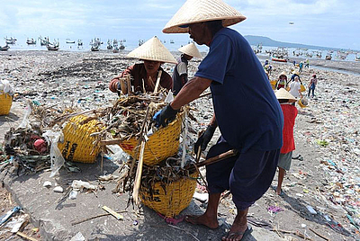 Project STOP Müllsammler in Muncar, Indonesia
