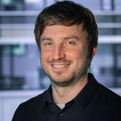 Portrait von Dr. Tobias Zehnder, Projektmanager Technologie bei der Bayern Innovativ GmbH